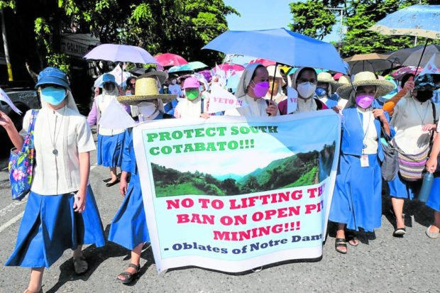 Nuns join anti-mining groups in Koronadal. STORY: Environment code won’t stop mining ops, says governor