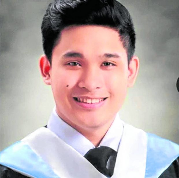 John Frederick Tabañag of Cebu Doctors’ University topped the 2022 Respiratory Therapist Licensure Examination