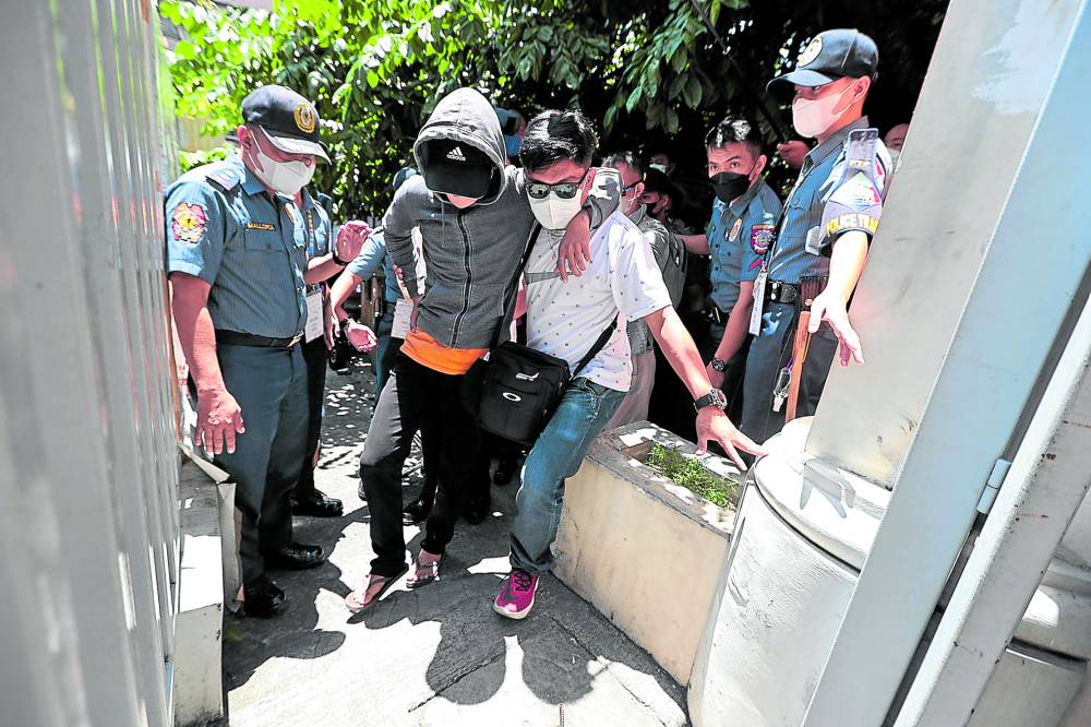 Jose Antonio Sanvicente, the suspect in the hit-and-run incident last week that went viral on social media, was a no-show at the Mandaluyong City Prosecutor’s Office on Friday when it began its preliminary investigation into the frustrated murder and abandonment charges filed against him.