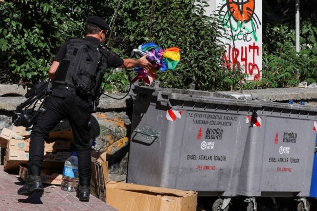 Turkish police prevent Istanbul Pride from going ahead