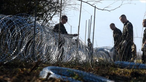 Slovenia to remove wire fence on border with Croatia