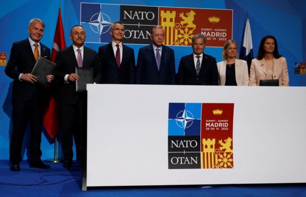 Turkey lifts veto on Finland, Sweden joining Nato, clearing path for expansion