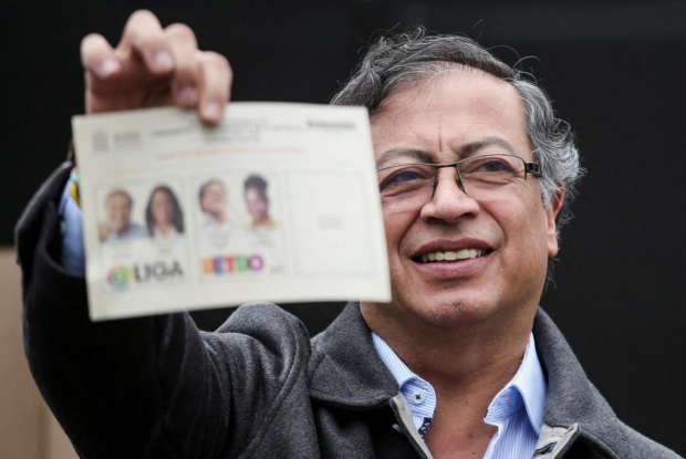 Colombia rebels open to talks with new president