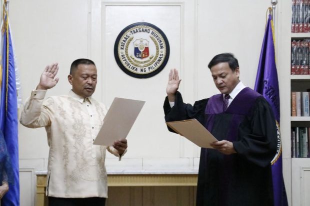 JV Ejercito takes oath as Senator