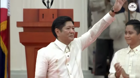 A screenshot of President Ferdinand “Bongbong” Marcos Jr. raising his hand after his oath lat June 30 and now he wants to hold two Cabinet meetings weekly.