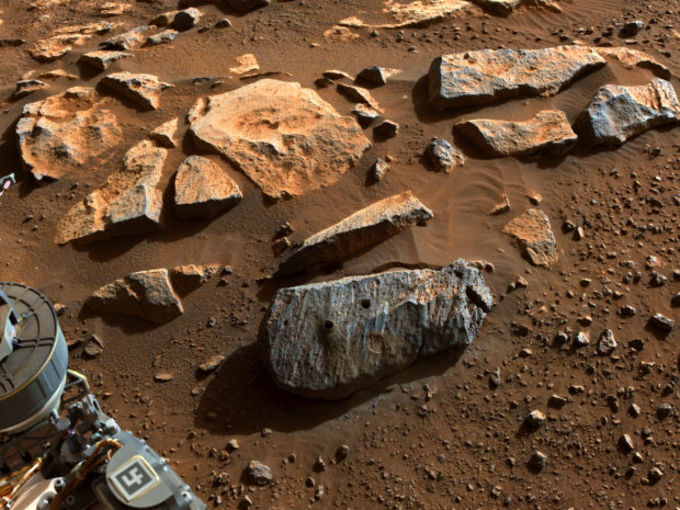 Nasa details plans to bring back Mars rock samples