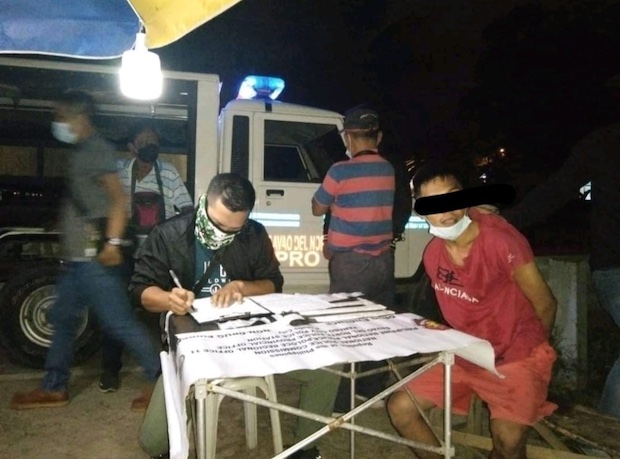 Arrested drug suspect in Davao del Norte STORY: 3 drug suspects nabbed in Iloilo, Davao del Norte