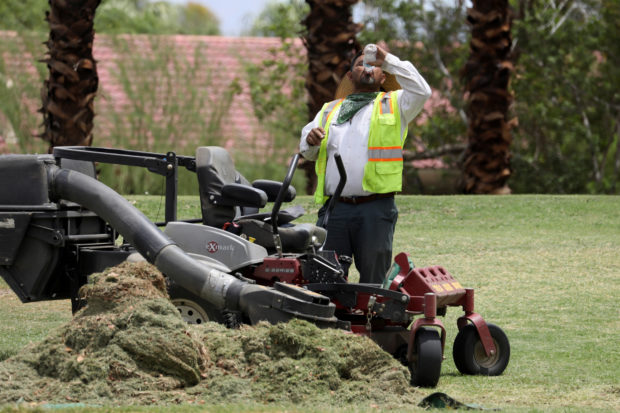 Record-breaking heatwave bakes Americans