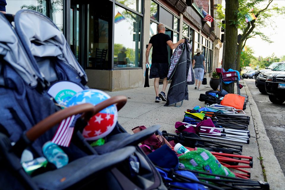 In Chicago suburb, ‘guardian angels’ sheltered strangers under attack ...