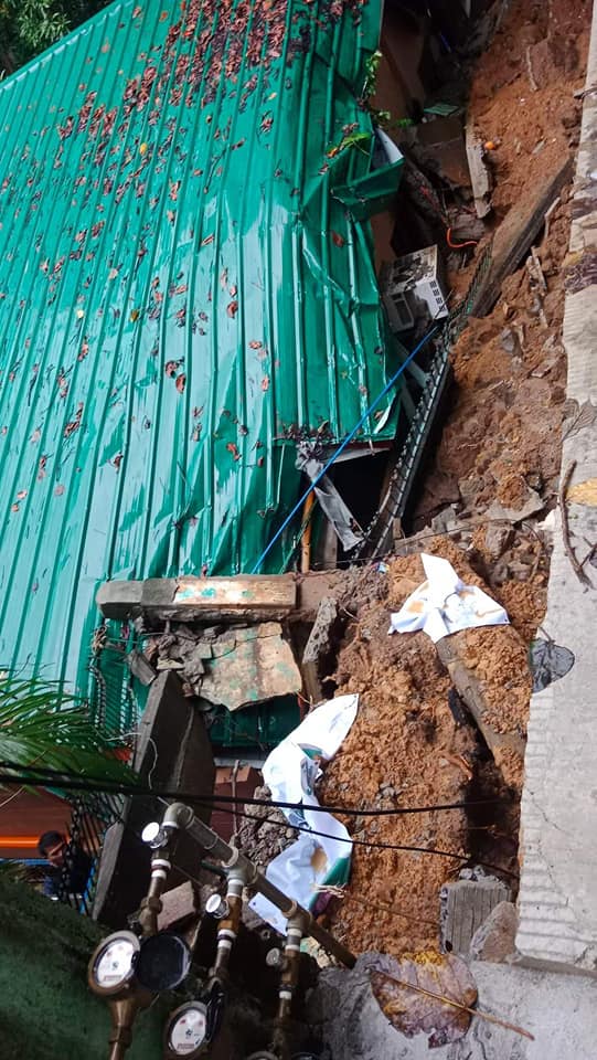 Retaining wall collapses in Olongapo City