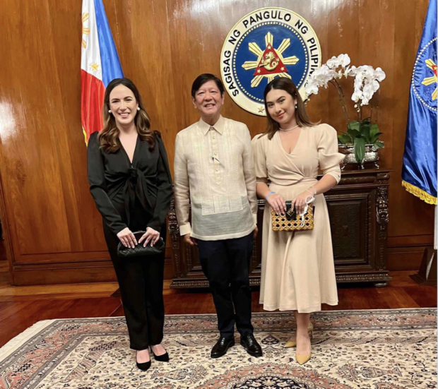 Photo shows former Quezon City councilor Lala Sotto-Antonio, the daughter of former Senate President Vicente Sotto III, and who's clad in a black pantsuit, with President Bongbong Marcos who appointed her as the new MTRCB chair.