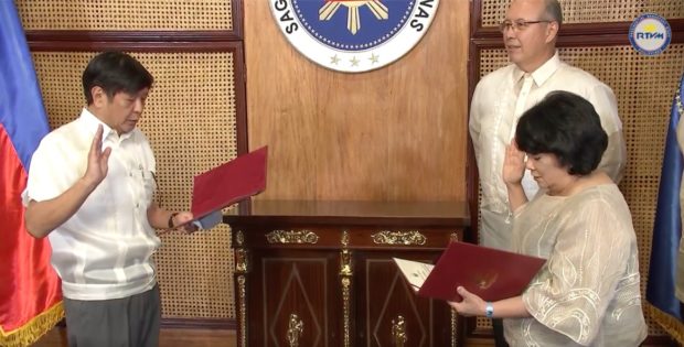 Newly appointed Environment Secretary Toni Yulo-Loyzaga takes her oath before the office of President Ferdinand Marcos Jr. 