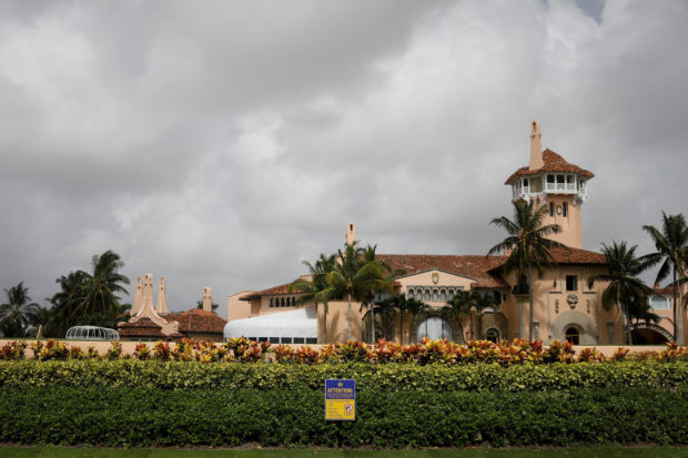 Trump uses FBI search of his Mar-a-Lago home to solicit campaign donations