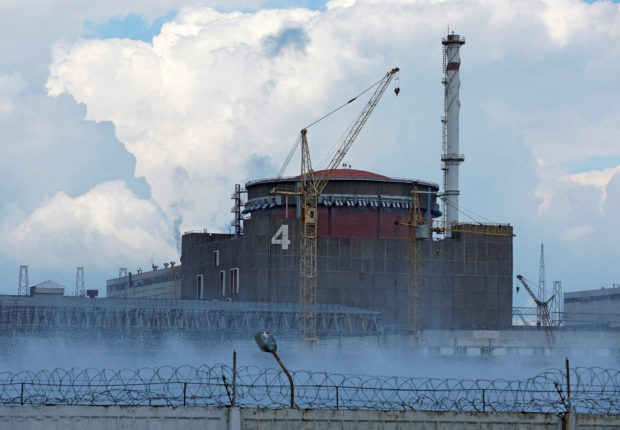 A view shows the Zaporizhzhia Nuclear Power Plant in the course of Ukraine-Russia conflict outside the Russian-controlled city of Enerhodar in the Zaporizhzhia region, Ukraine August 4, 2022. REUTERS/Alexander Ermochenko//File Photo