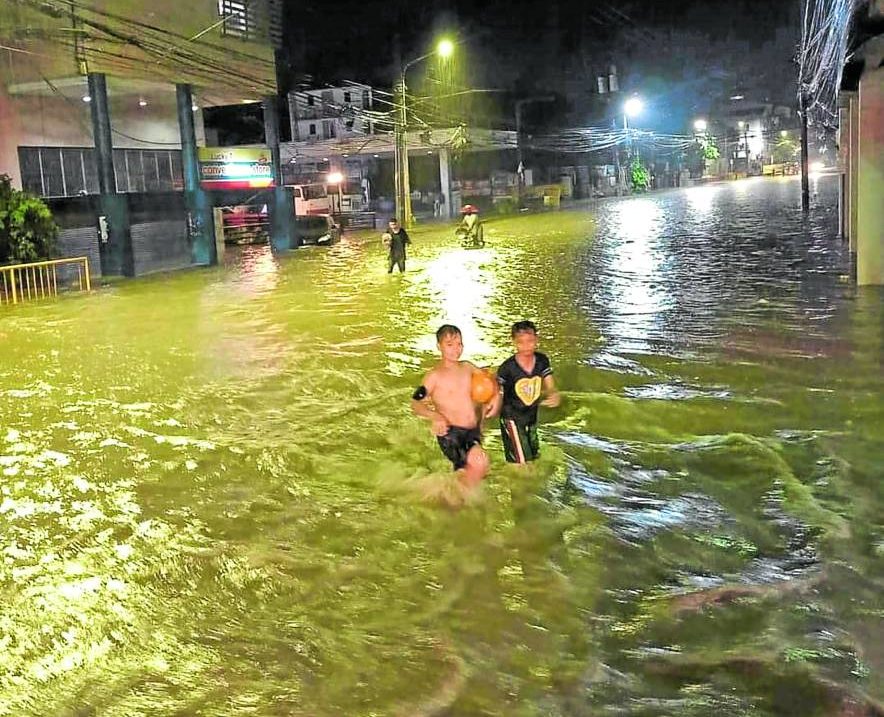 flooded street in downtown Cebu City 