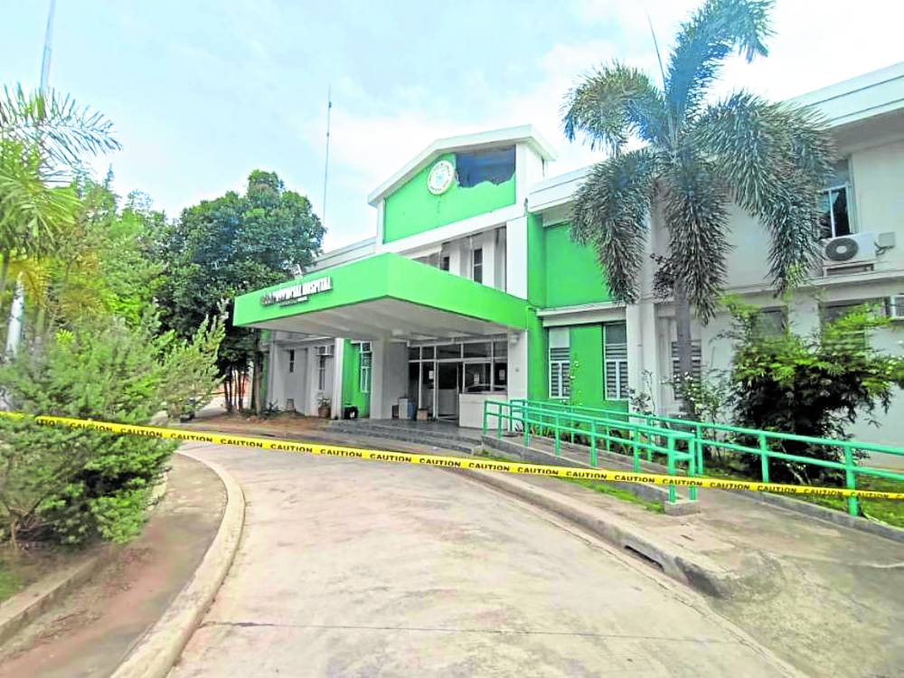 The Abra Provincial Hospital has been closed due to heavy damage to the building after a magnitude 7 earthquake hit Abra