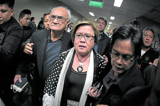 US lawmakers visit De Lima in detention | Inquirer News