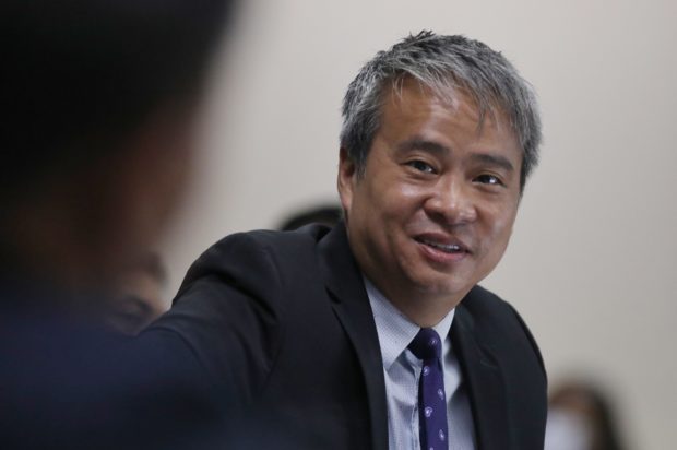 Senate Majority Leader Joel Villanueva on Wednesday pressed the government to provide a “systemic and long-term solution” for job generation to address poverty