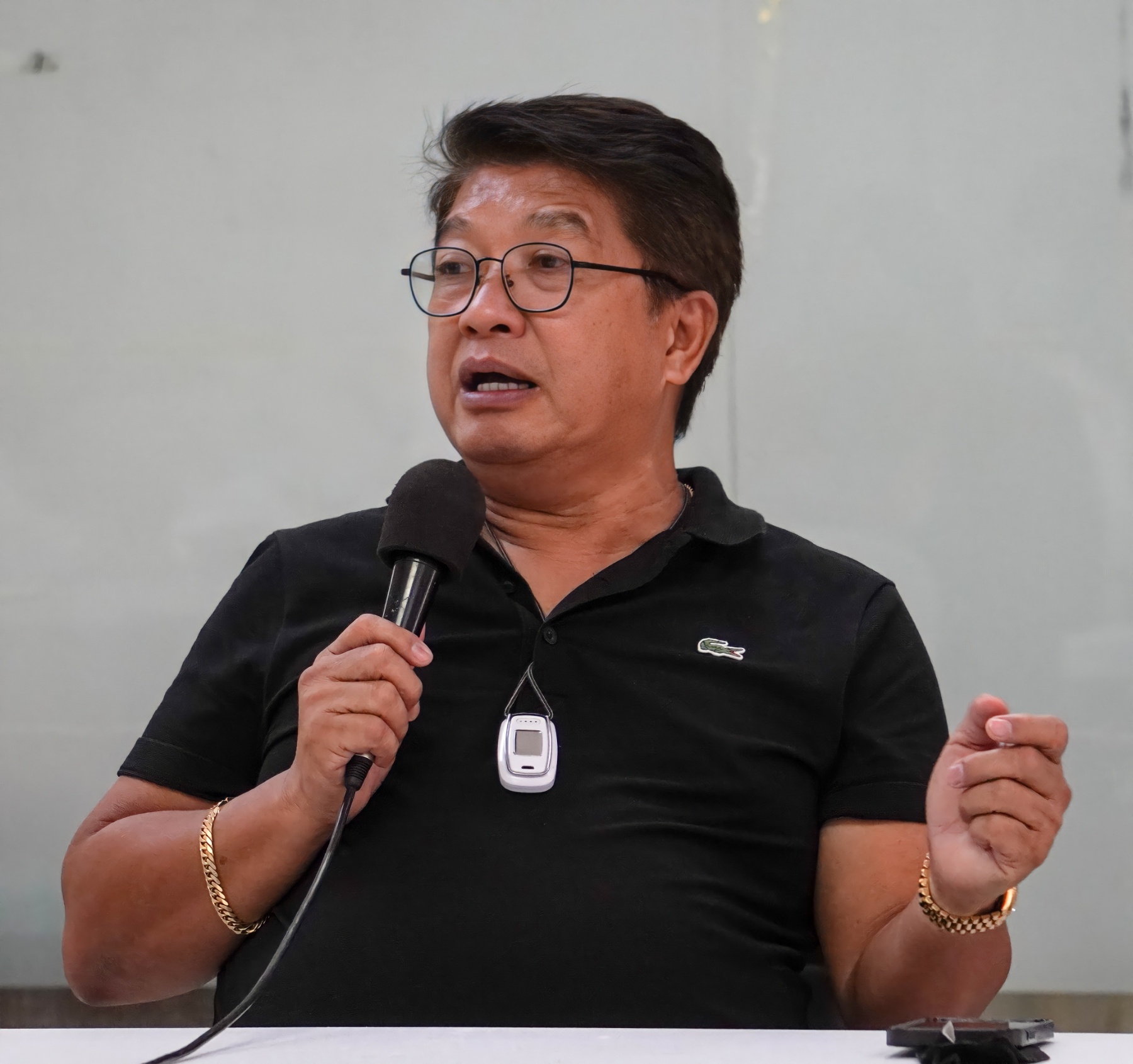 A town mayor in Lanao del Norte province has been absolved of responsibility for the alleged forcible eviction almost nine years ago of three families from a 12-hectare coconut estate that is the subject of an ownership dispute.