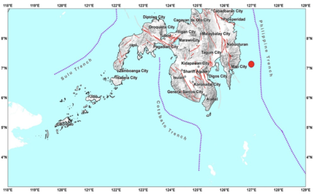 Magnitude 5.6 earthquake strikes eastern Davao City