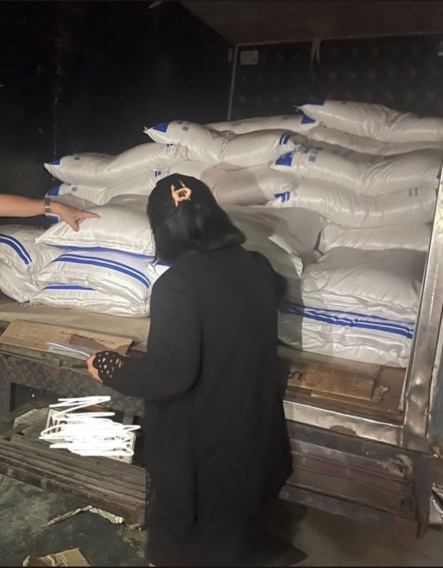 BOC raids sugar warehouse in Pampanga for 'hoarding'