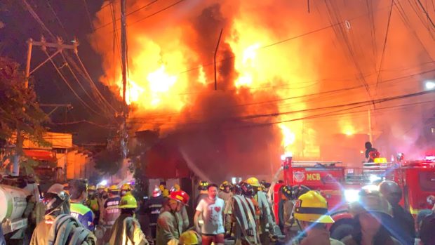 Nagtahan residential fire in Manila. STORY: Fire hits residential area in Manila