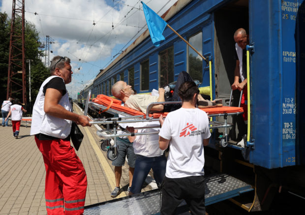 Soothing despair - Red Cross teams tracing Ukraine conflict missing