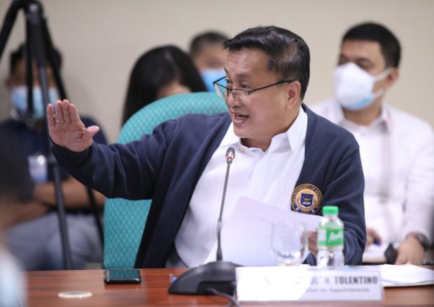 Senator Francis Tolentino interpellates during the Commission on Appointments' Committee on Constitutional Commissions and Offices hearing on Wednesday, September 7. (Albert Calvelo/Senate PRIB)