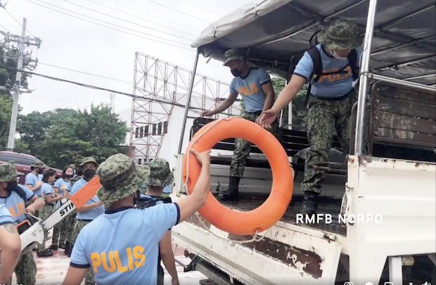 Members of the NCRPO preparing equipment and supplies as Super Typhoon Karding approached the country on Sunday, Sept. 25, 2022. STORY: NCRPO has 1,012 personnel on alert ahead of Karding