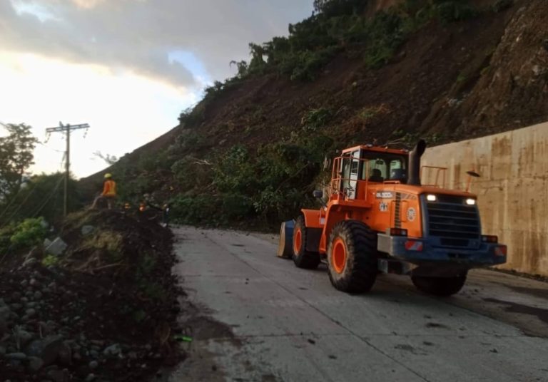 Landslide-hit Manila North Road In Pagudpud Still Impassable | Inquirer ...