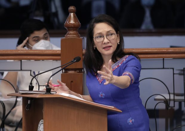 The blame for the sugar importation mess has been poured on Agriculture Undersecretary Leocadio Sebastian, discouraging other agriculture officials from signing importation documents, Senator Risa Hontiveros said Thursday.