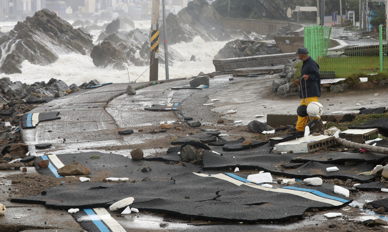 South Korea Reels In Aftermath Of Typhoon Hinnamnor That Left 11 Dead ...