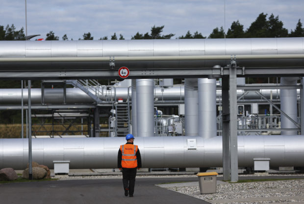 gas leaks hit major Russian undersea gas pipelines 