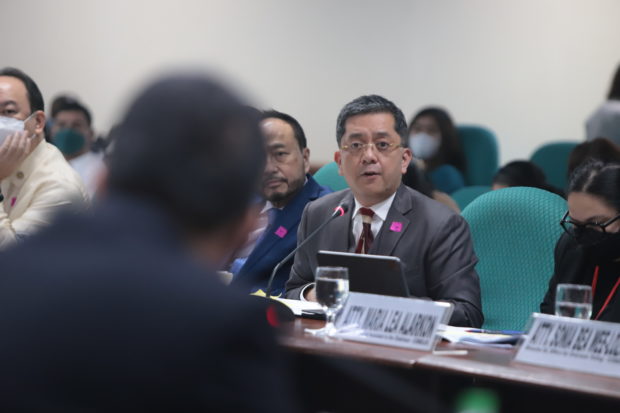 The Commission on Elections (Comelec) on Tuesday bared its plans to visit far-flung islands such as the Kalayaan, Batanes and Tawi-Tawi islands in an effort to increase number of voter registrants.