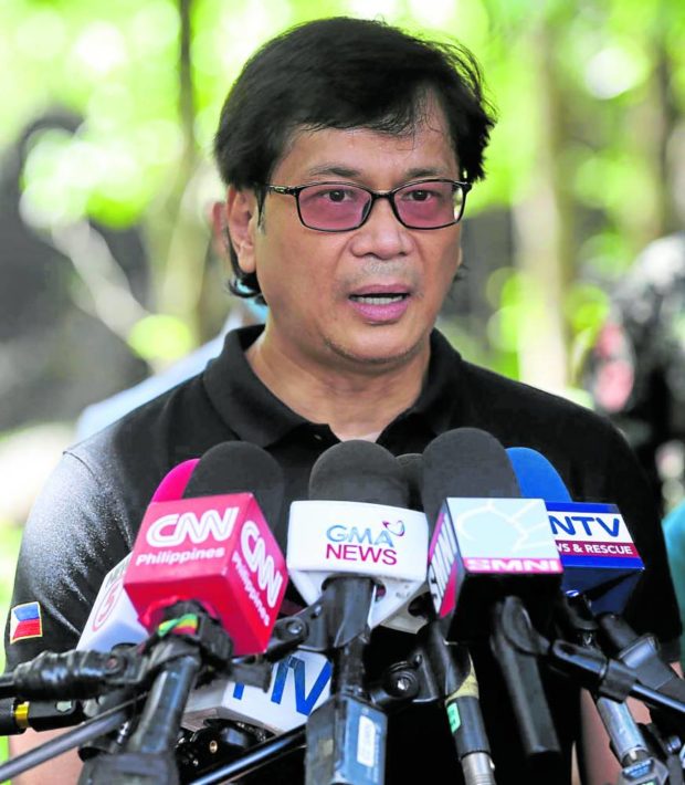 The number of active communist guerilla fronts in the country has dropped to five this year from 89 six years ago, losing influence over 3,207 villages there, Interior and Local Government Secretary Benjamin Abalos Jr. said. Monday, Nov. 7