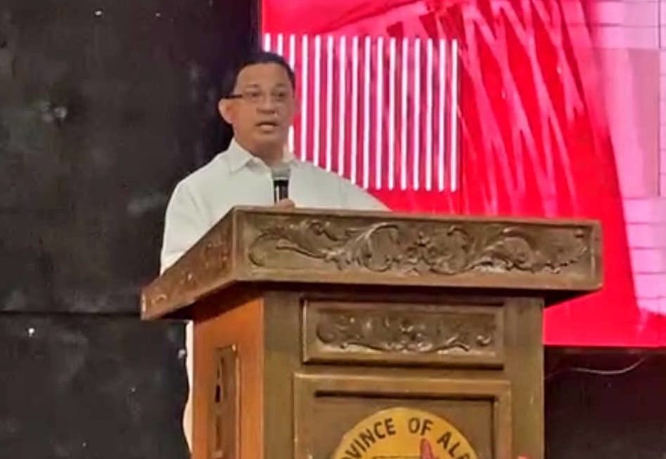 Albay Gov. Noel Rosal addresses a crowd at the Albay Astrodome in Legazpi City