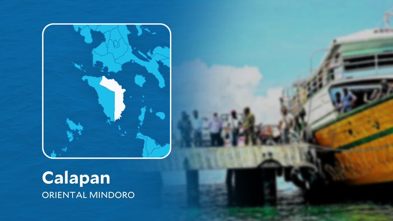 32 rolling cargoes stranded in Calapan as Paeng cancels sea trips