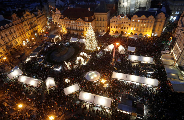 The traditional Christmas market opens in Prague