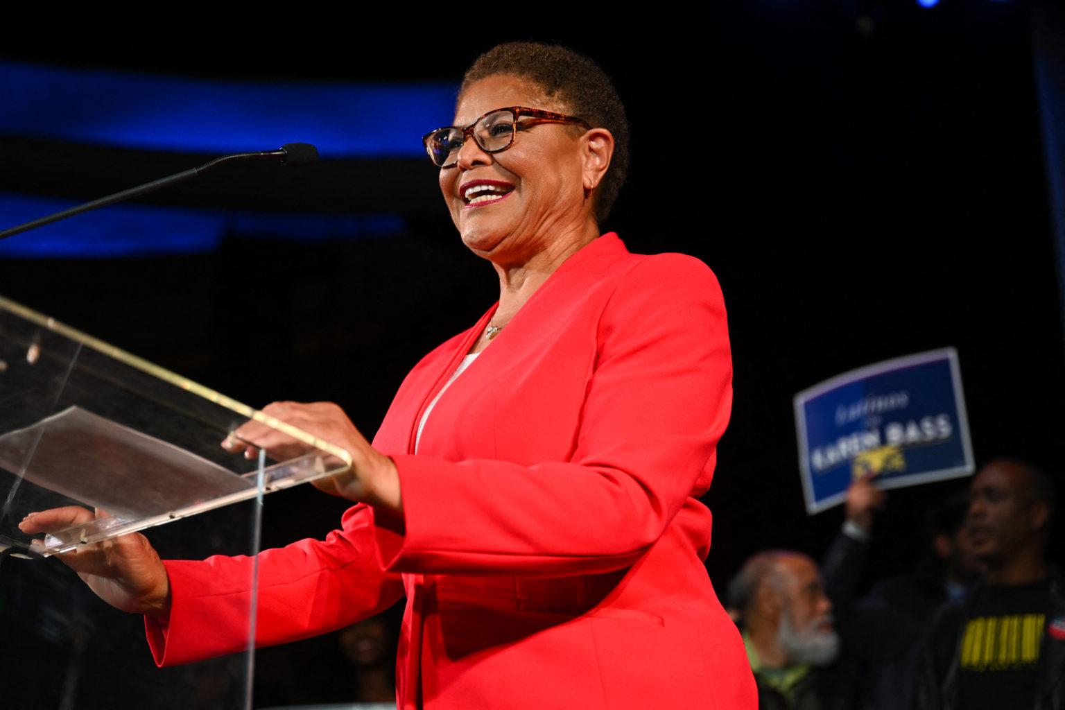 Los Angeles Elects Karen Bass As First Woman Mayor Inquirer News 