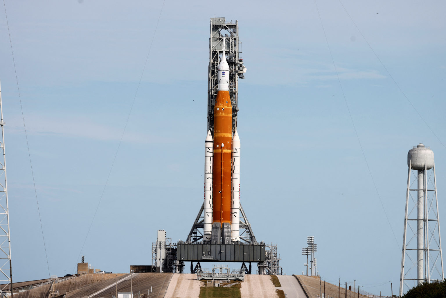 Nasa's Artemis moon rocket's main fuel tanks filled for debut launch