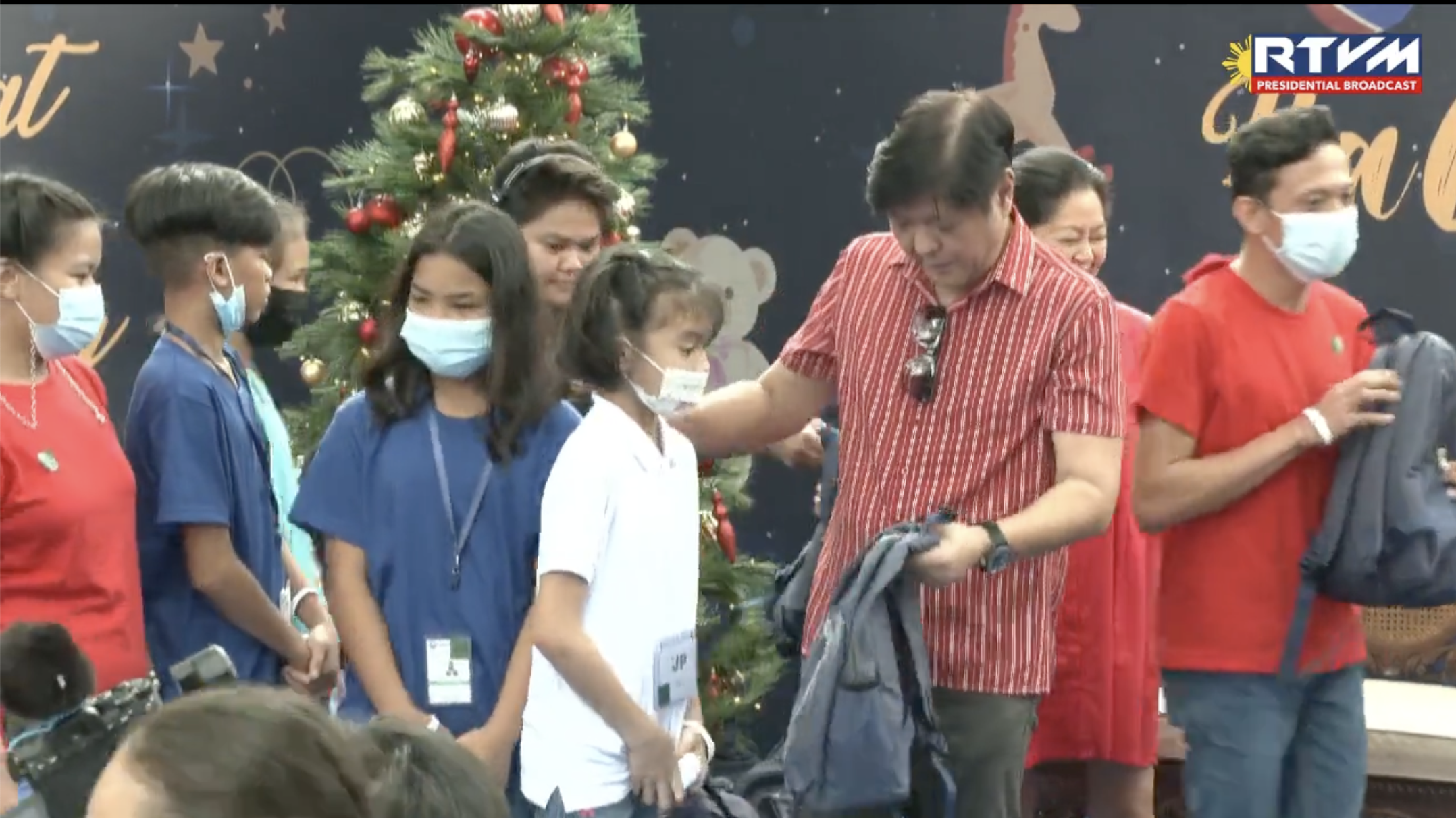 President Ferdinand Marcos Jr. led a gift-giving event and Christmas celebration right in front of Malacañang on Sunday.