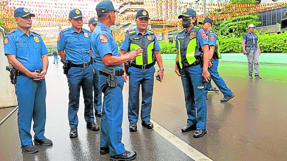 Cebu police officials inspect on Friday the routes for the Sinulog sa Kabataan parade and the procession for the Santo Niño de Cebu image.