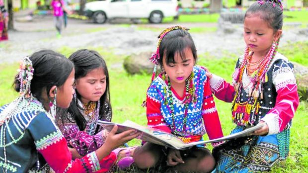A corporate initiative that revived the B’laan art of storytelling in Sarangani province has been recognized as one of the most outstanding literacy programs in the country. STORY: ‘Lumad’ literacy drive shows how: Folklore in mother tongue