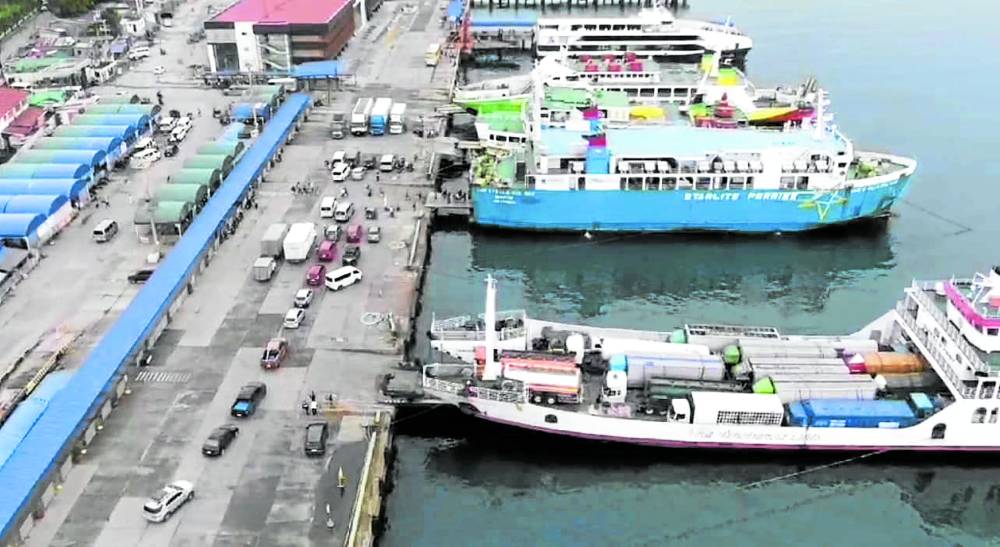 Coast Guard Over 64 000 Passengers Flock To Ports On Good Friday