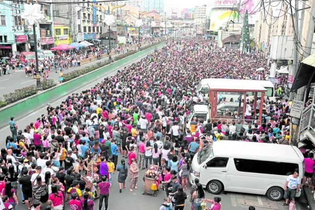 So far, nearly 370,000 devotees converge at Quiapo Church and Quirino Grandstand for Nazareno 2023
