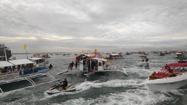 The PCG-Cebu estimated 400 sea vessels joined the fluvial procession. PCG said that they were taken aback by the number of people who joined the procession. cebu fluvial procession fiesta