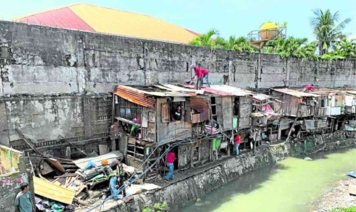 CEBU CITY TO GIVE RIVERSETTLERS ‘SAFER’ HOMES