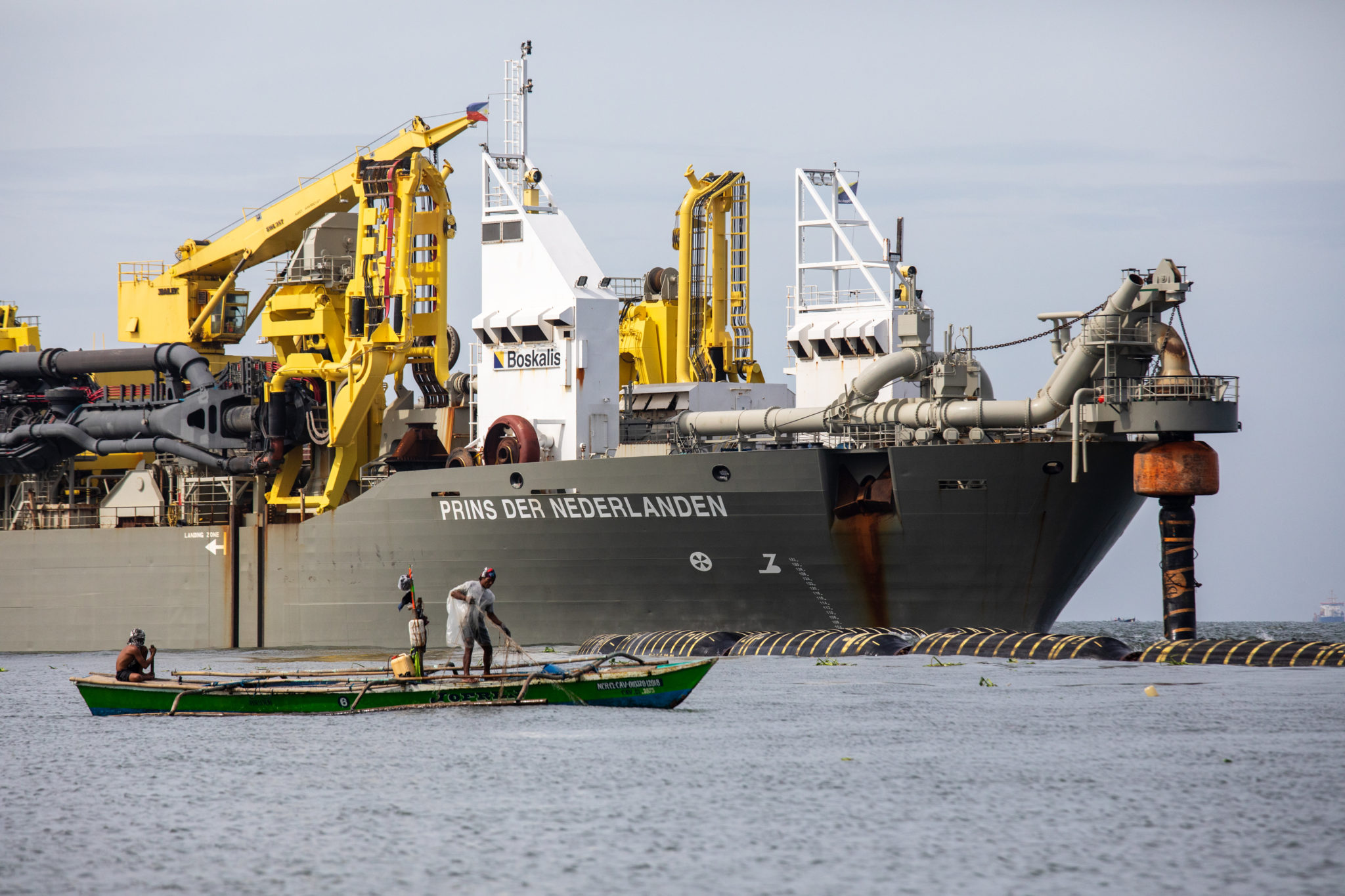 Seabed quarrying ‘crowding us out,’ say Manila Bay fisherfolk