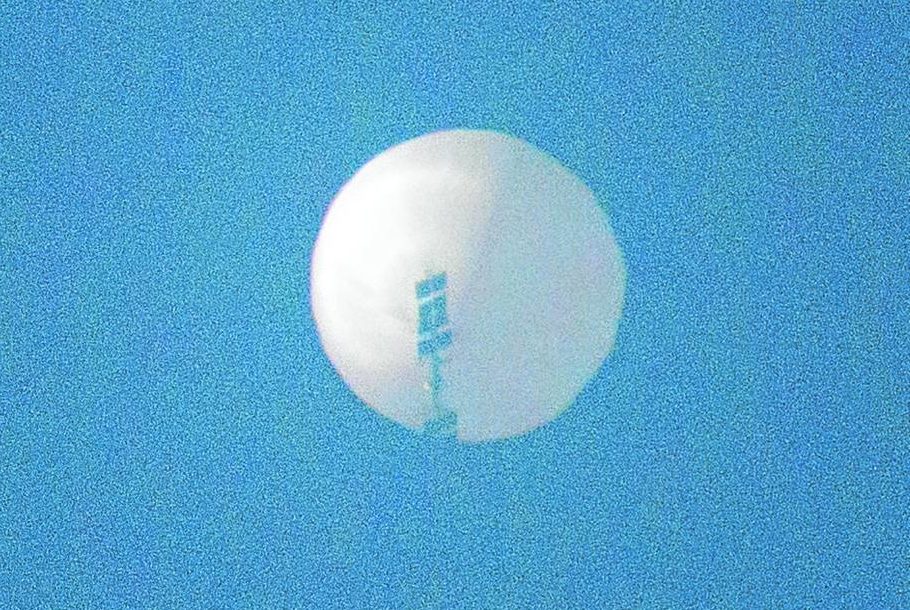 A resident of Billings, Montana, filmed a huge white object that US military authorities believe to be a spy balloon from China. Chase Doak, who posted his video on social media, said he first thought the balloon was a star but “it was just too big.