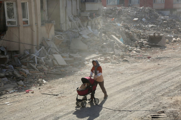Death toll in Turkey, Syria quake tops 33,000